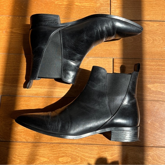 Black Chelsea Boots with Pointed Toe - Picture 2 of 12